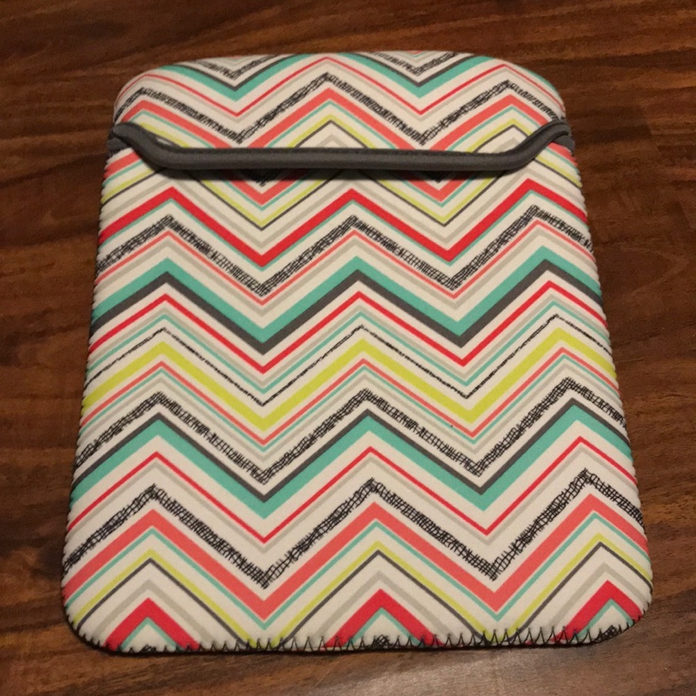 3/$30 Thirty One iPad tablet case